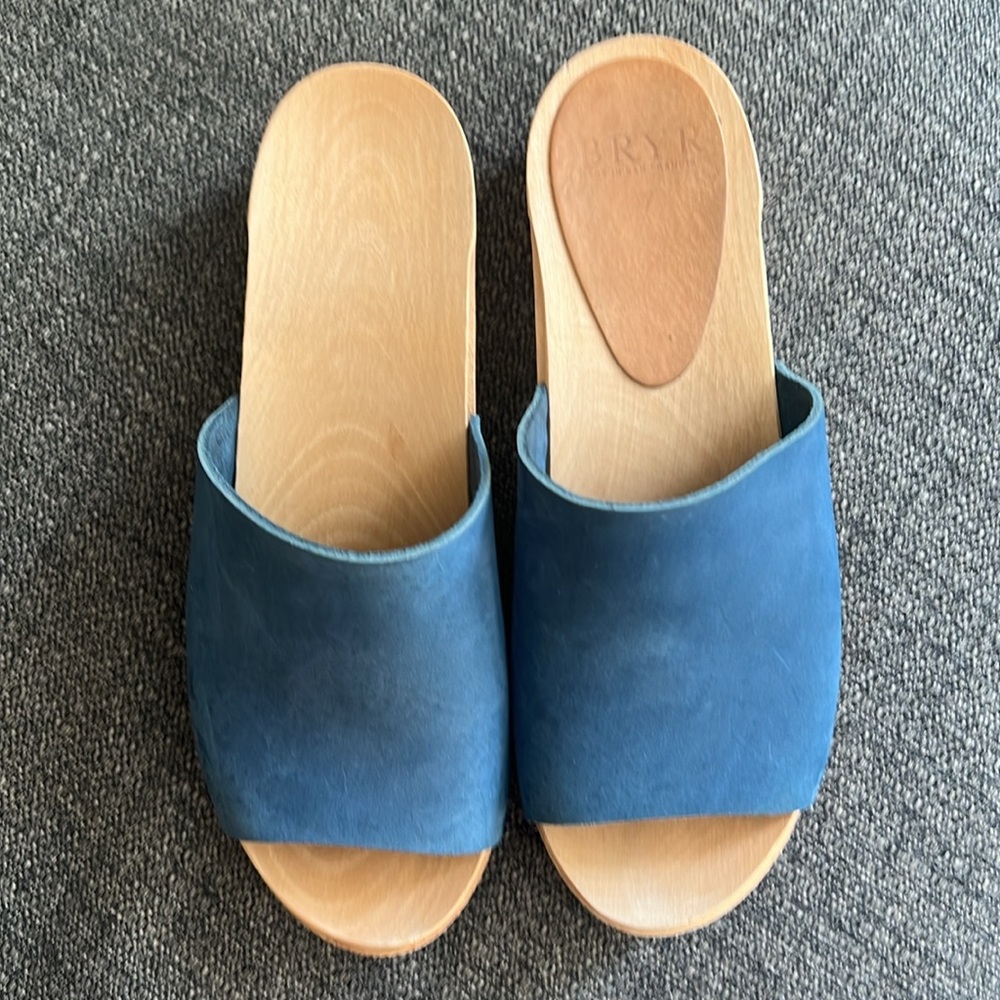 Bryr Worker Slides - Picture 3 of 5